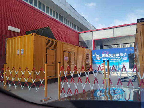 华坪发电车出租-发电机无电压或电压太低怎么办？