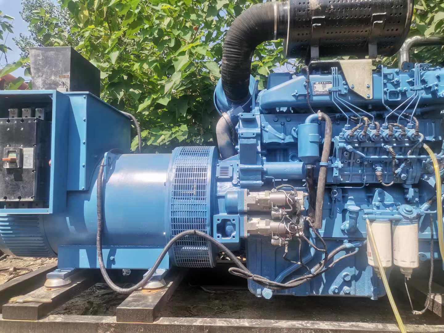 华坪详细说明降低 800kW 柴油发电机输出电流波动的方法